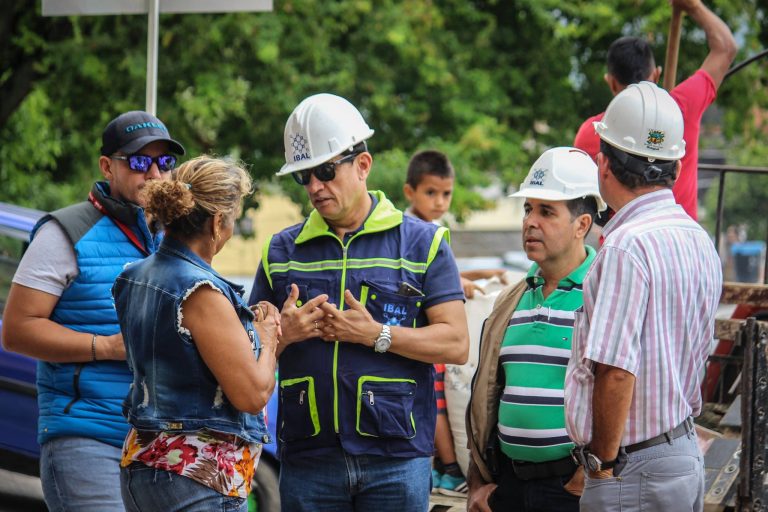 Inicia intervención urbana en la zona beneficiada con el colector El Sillón