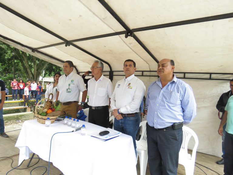 Administración Municipal firmó convenio para compra de predios en el Cañón del Combeima