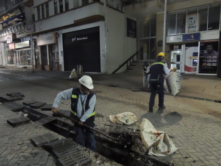 Media tonelada de basura recuperamos en primera jornada de limpieza a la tercera