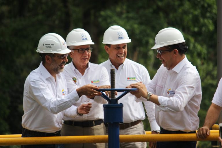 Hoy en #Ibagué después de 80 años se escribe una nuevo capítulo en la historia del suministro de Agua para las presentes y futuras generaciones con la puesta en funcionamiento del nuevo sistema de acueducto Cay