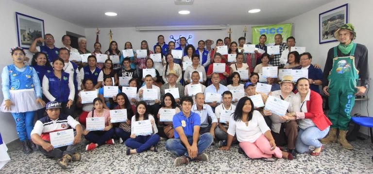 67 Gestores Ambientales se certificaron con el proyecto integral Cuenca Combeima