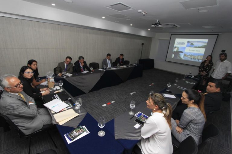 Hermanamiento entre Ibagué y Vitoria-Gasteiz se fortalece y se promueve su ampliación en el país Vasco