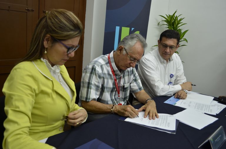 IBAL FIRMA CONVENIO DE INVESTIGACIÓN CON LA UNIVERSIDAD COOPERATIVA