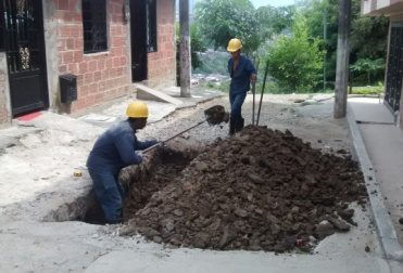 IBAL INTERVIENE DE FORMA SIMULTANEA DAÑOS EN REDES DE ALCANTARILLADO