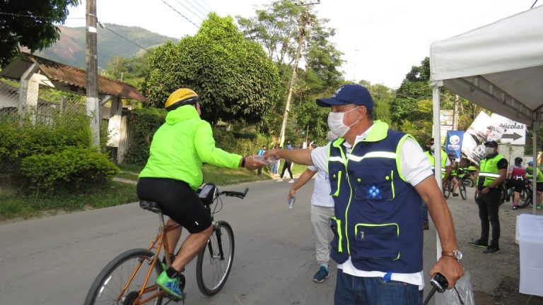 🚲🦋🌳 Hicimos presencia en la CicloVibra del Cañón del Combeima.