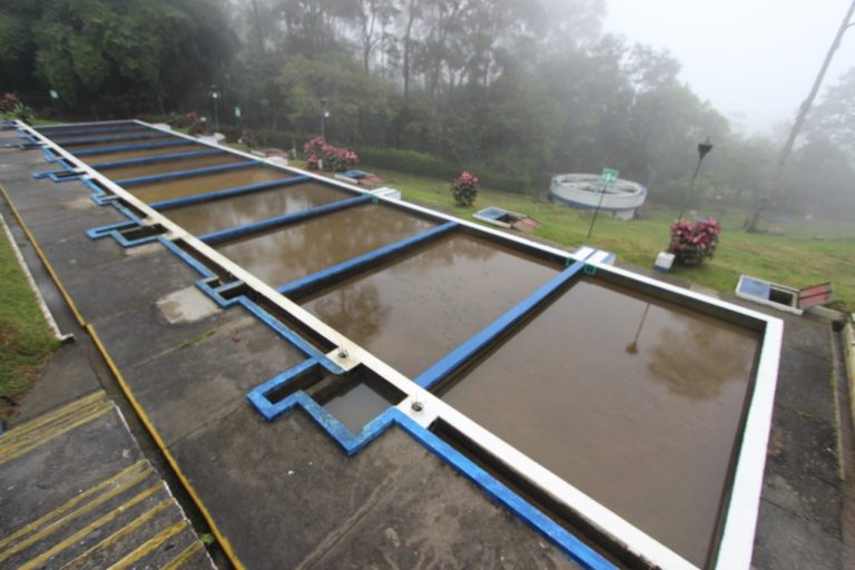IBAL entrega agua potable en las doce comunas en las que tiene cobertura.