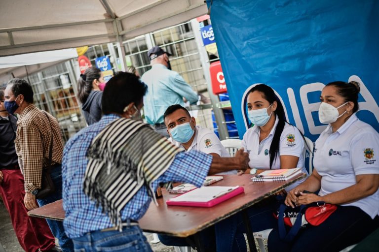 Cerca de 300 ibaguereños se beneficiaron con descuentos en el pago de su factura del IBAL