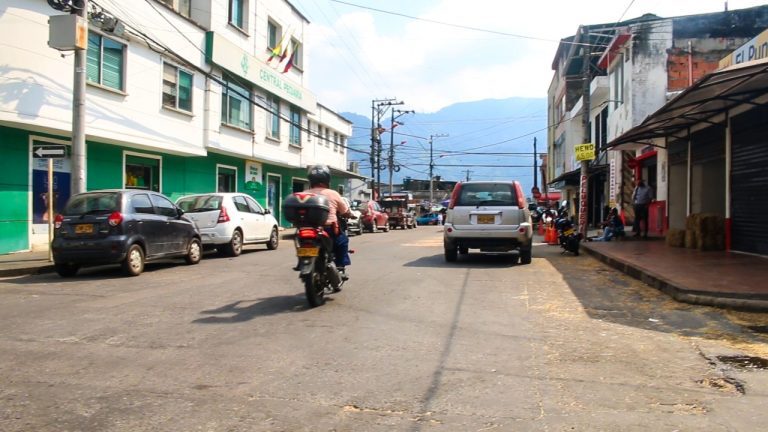 Ibal inicia la reposición de redes de acueducto y alcantarillado en la calle 28