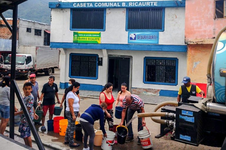 Alcaldía apoya con carrotanque a acueductos comunitarios de Ibagué