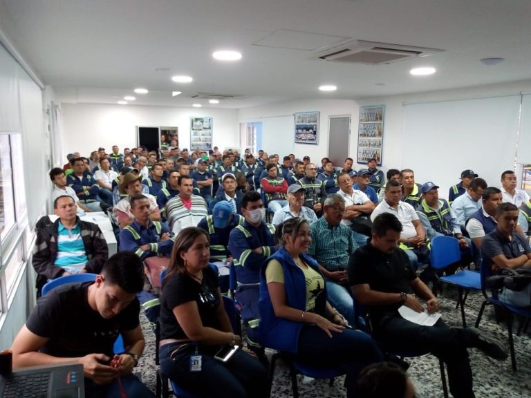 Funcionarios del IBAL, recibiendo reinducción del Sistema Integrado de Gestión