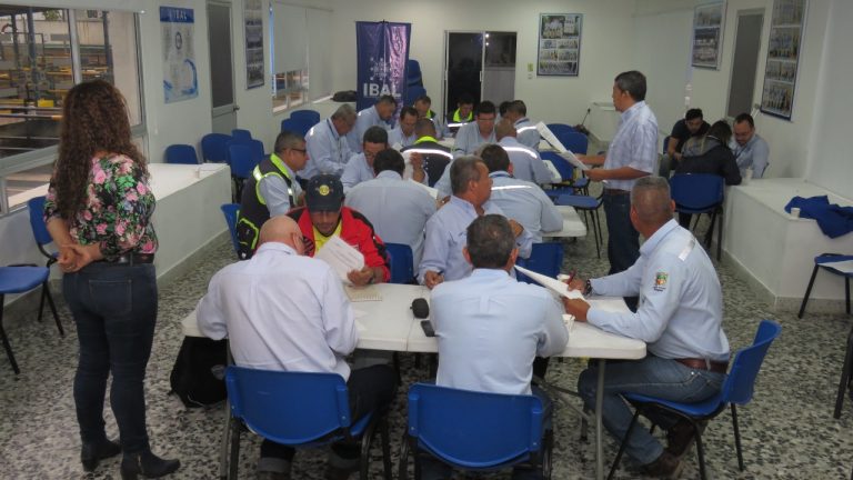 Operarios de las PTAP del IBAL, realizaron evaluación de competencias laborales