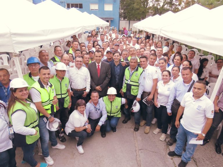 Alcalde pidió a funcionarios del IBAL trabajar unidos para sacar adelante la empresa