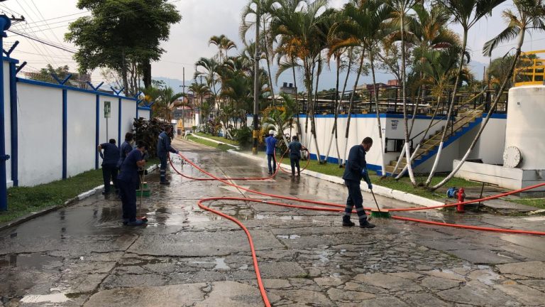 #ElIbalNoPara, trabajo de limpieza y desinfección 🧪🧴
