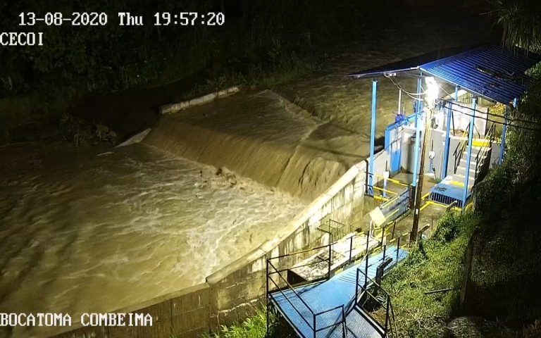 #LoÚltimo💦  Se reinicia captación en la bocatoma Combeima.