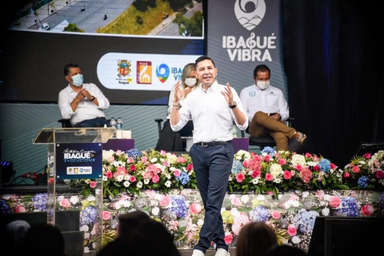 Alcalde Andrés Hurtado rindió cuentas a los ibaguereños