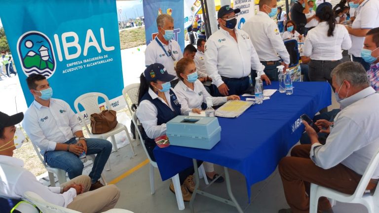 Más de 4.410 atenciones  en la  jornada de ´Alcaldía y Gobernación al Barrio´ en la comuna Nueve
