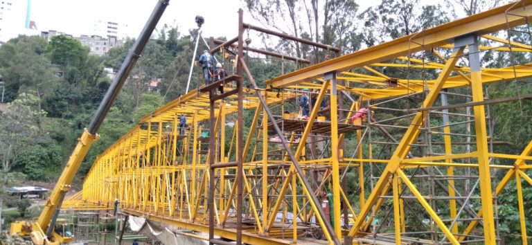 IBAL finalizó instalación del viaducto más importante del Acueducto Complementario.