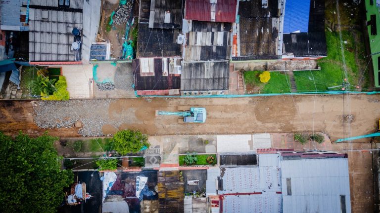 Después de 45 años, comunidad contará con una vía nueva en el barrio América