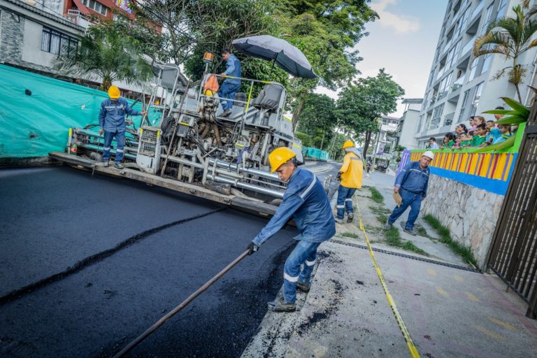 Gobierno Local modernizó la 19 con Octava con pavimentación y tubería de alcantarillado