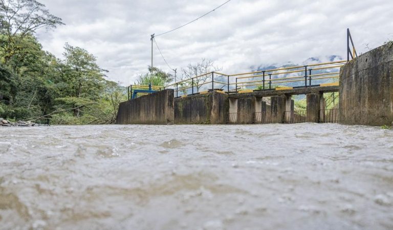 Abastecimiento de agua continúa, pese a suspensión de bocatomas en Cay y Chembe