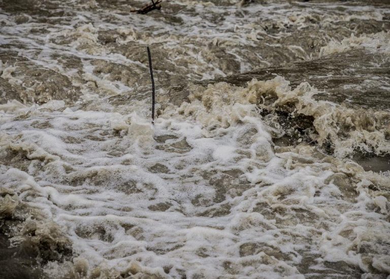 Recuperación nocturna de agua mantiene el suministro en Ibagué