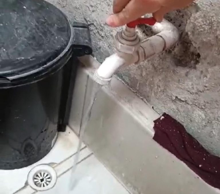 IBAL verifica servicio de agua en el sector de Picaleñita