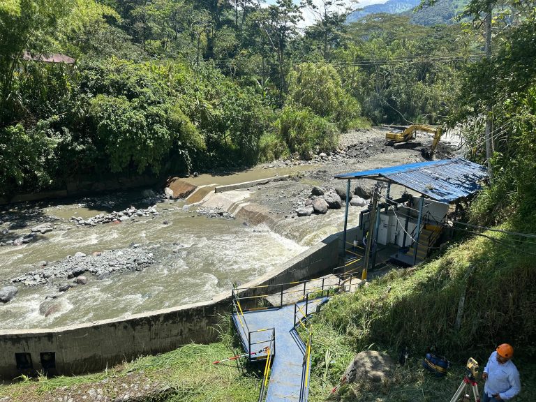 ¡Solucionado el problema! IBAL empezó a captar agua del río Combeima y anunció reactivación del servicio