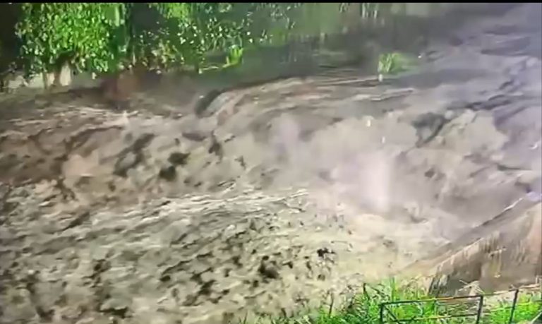 IBAL suspendió el servicio de agua en Ibagué por crecientes de quebradas este domingo