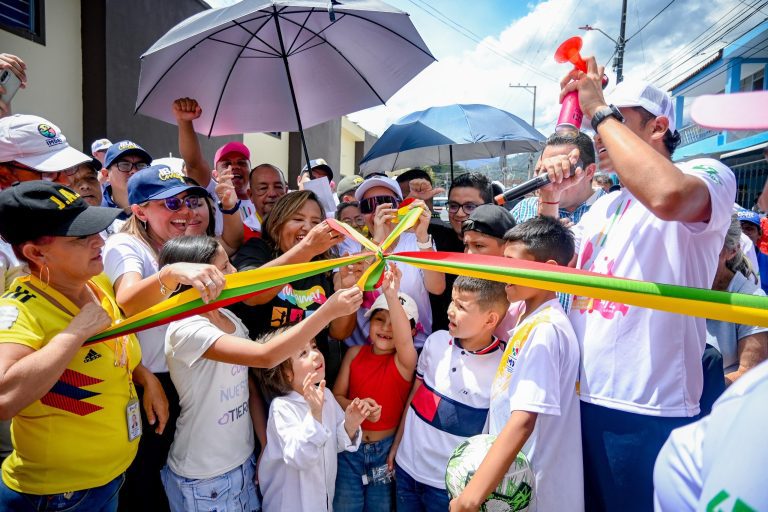 ¡14 cuadras modernizadas en el Yuldaima! El regalazo de la alcaldesa en los 474 años de Ibagué