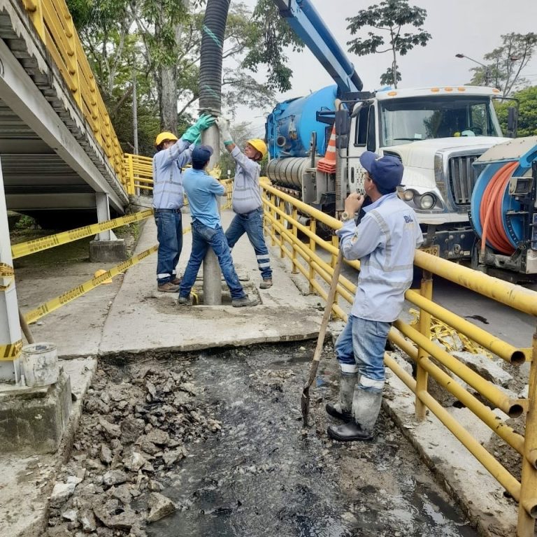 Cuadrillas del IBAL solucionaron afectación en alcantarillado de Picaleña