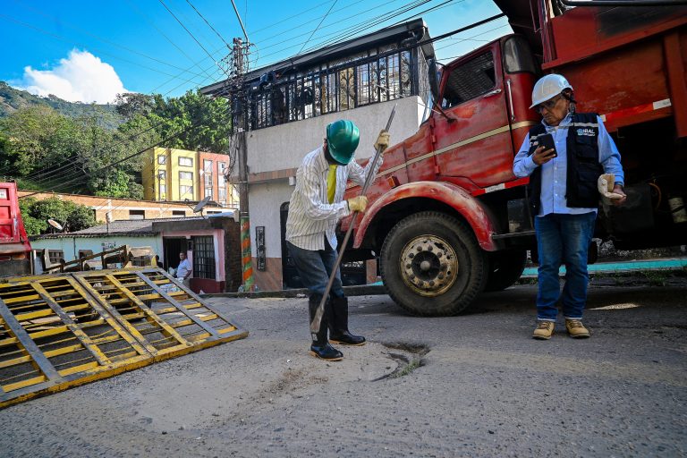 Alcaldía e IBAL continúan con su exitoso Combo 3×1: inician el 2025 modernizando 52 cuadras
