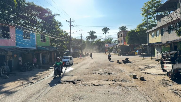 Alcaldesa y Gobernadora anuncian rehabilitación de la vía a El Salado