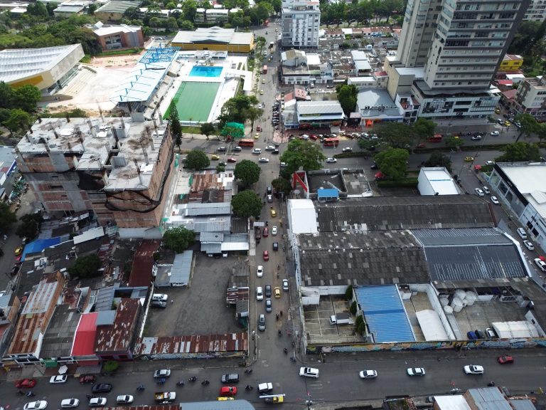 ¡Si va a citas médicas en la 42 tome precaución! Volvió el Combo 3×1 del IBAL al barrio Restrepo