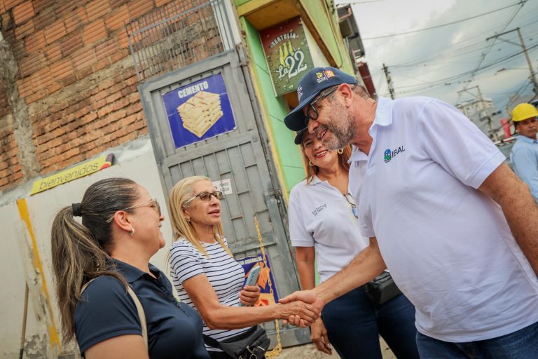 IBAL fortalece la atención al usuario con la jornada ‘IBAL a tu barrio’ en El Carmen