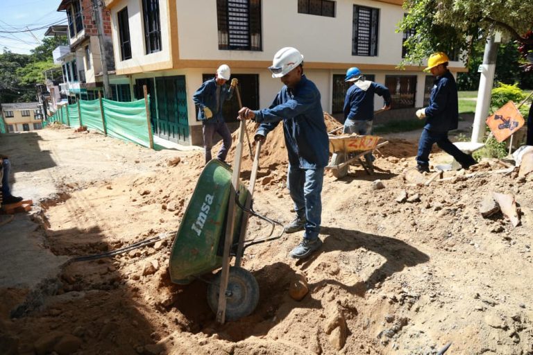 Combo 3×1 del IBAL llegó al barrio El Pedregal en la comuna 6 de Ibagué